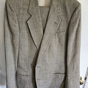 Vintage Men's Pierre Cardin single breasted wool suit
